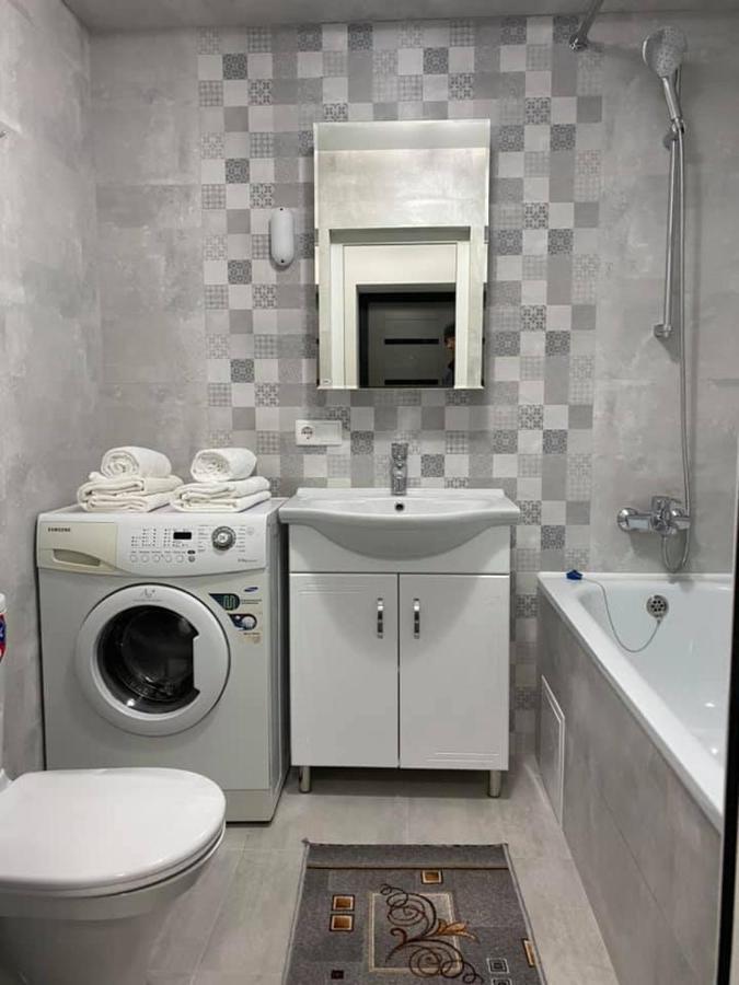 Hotel Confort Drochia Esterno foto