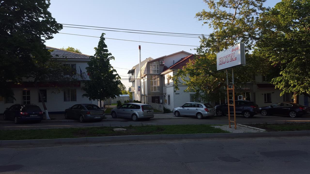 Hotel Confort Drochia Esterno foto