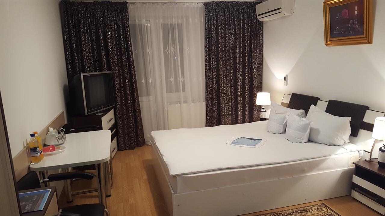 Hotel Confort Drochia Esterno foto